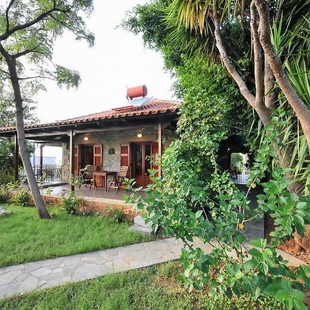 Villa Onar A Stone House With Amazing View Stoupa Bagian luar foto