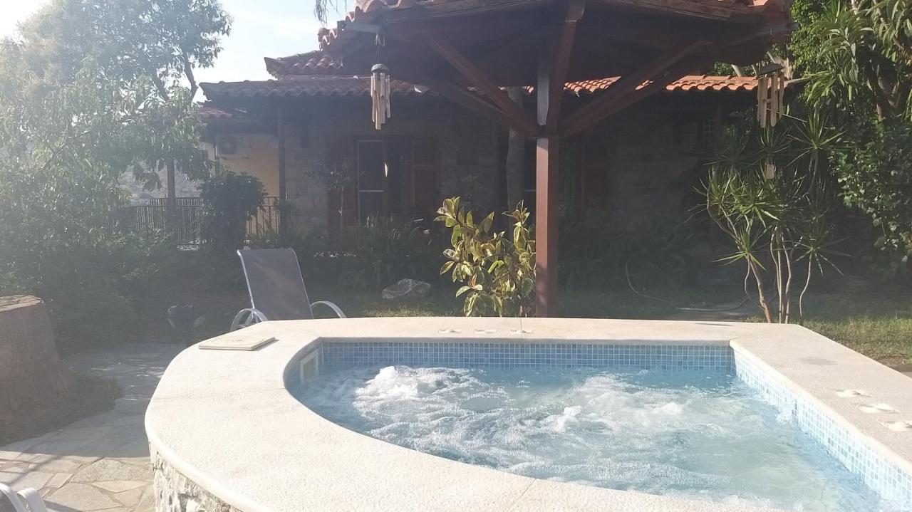 Villa Onar A Stone House With Amazing View Stoupa Bagian luar foto