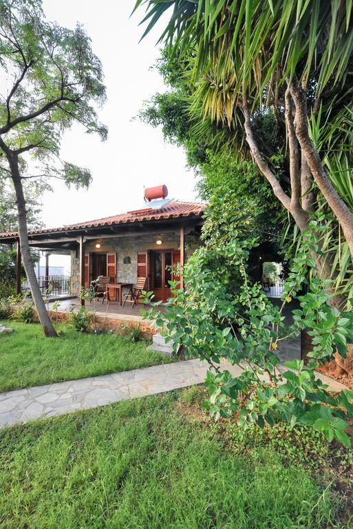 Villa Onar A Stone House With Amazing View Stoupa Bagian luar foto