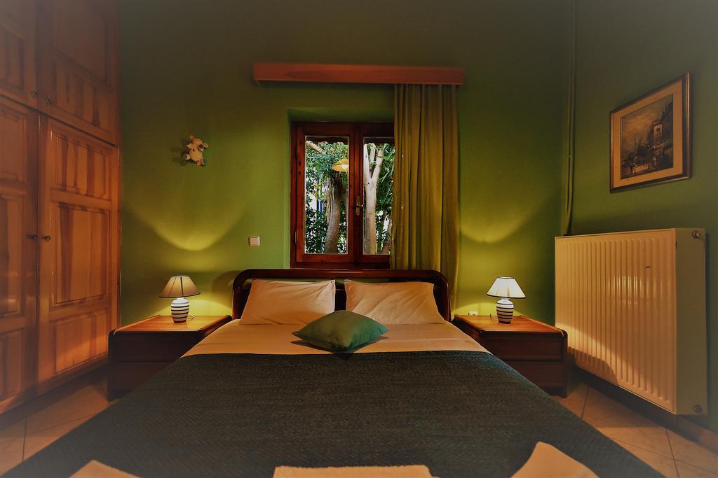 Villa Onar A Stone House With Amazing View Stoupa Bagian luar foto