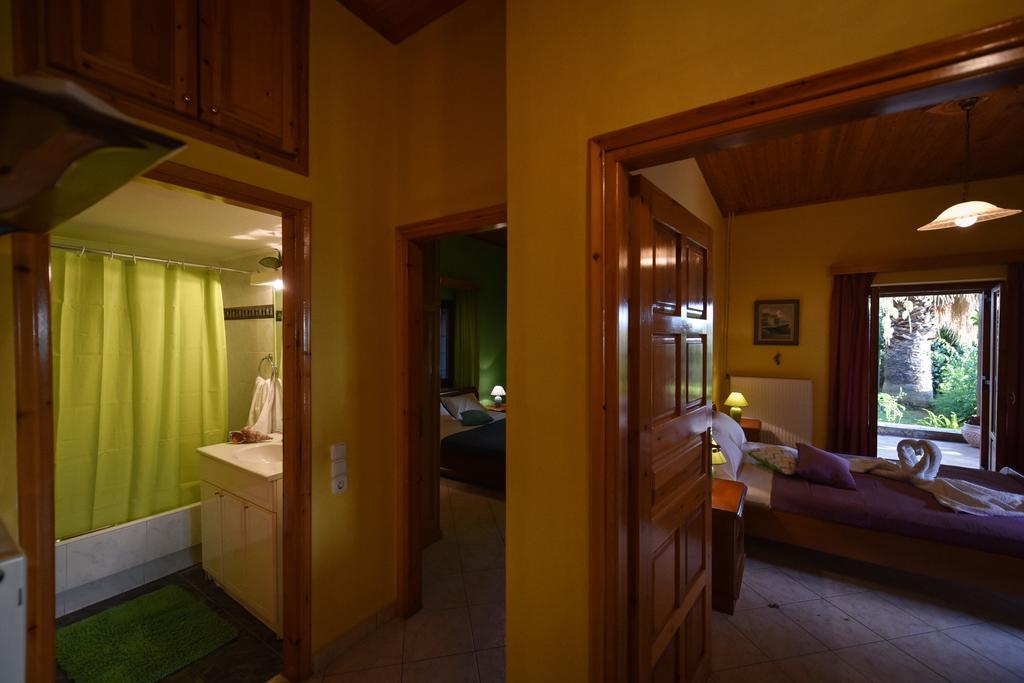 Villa Onar A Stone House With Amazing View Stoupa Bagian luar foto