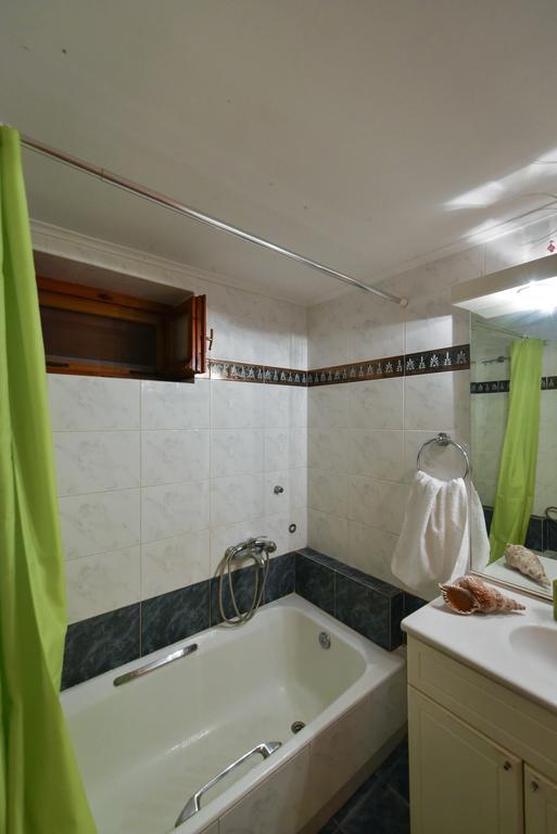 Villa Onar A Stone House With Amazing View Stoupa Bagian luar foto