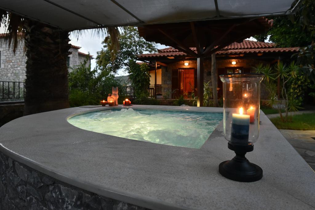 Villa Onar A Stone House With Amazing View Stoupa Bagian luar foto