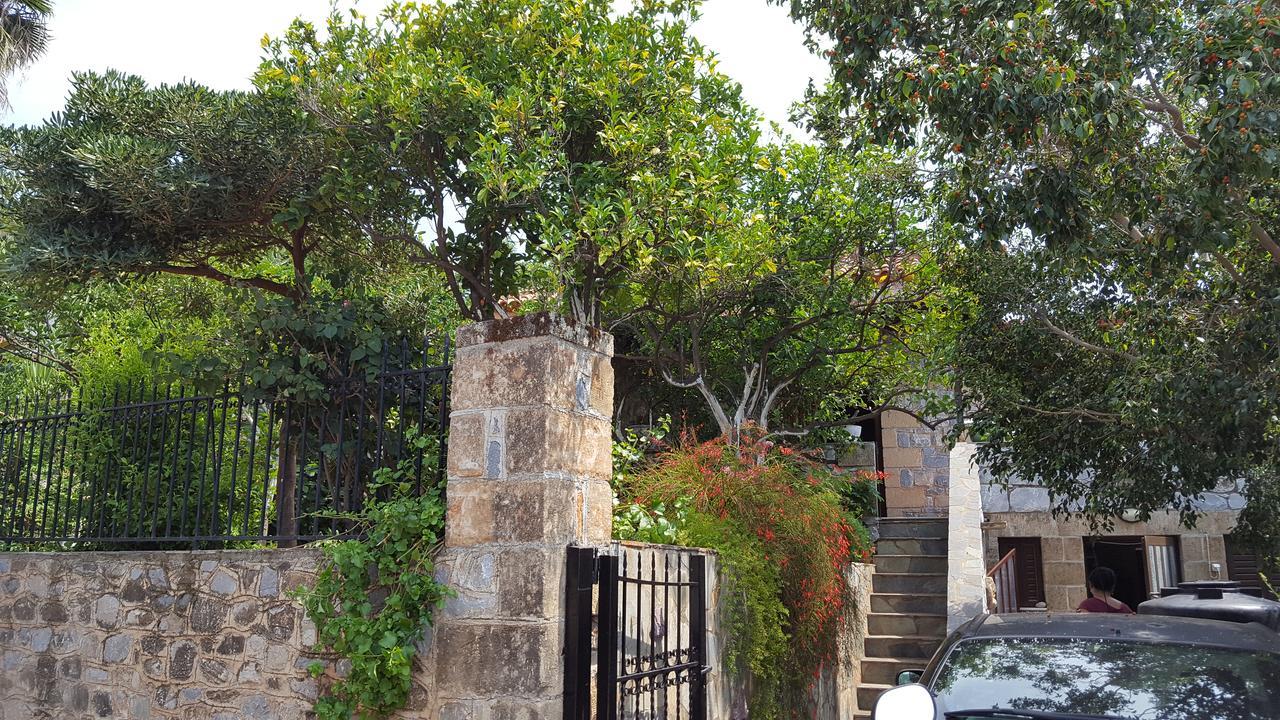 Villa Onar A Stone House With Amazing View Stoupa Bagian luar foto